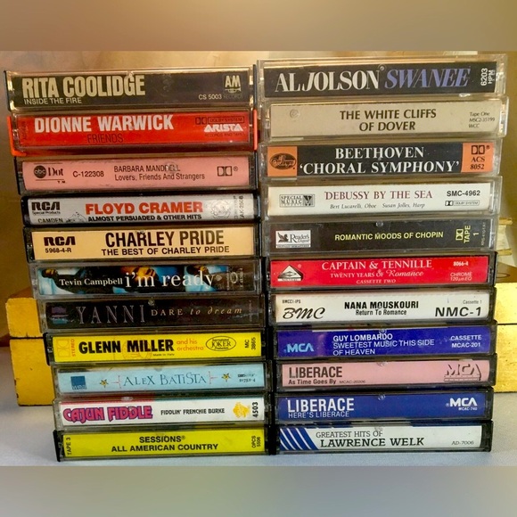 Other - Assorted bundle/lot of cassette tapes (22 total 😊)
